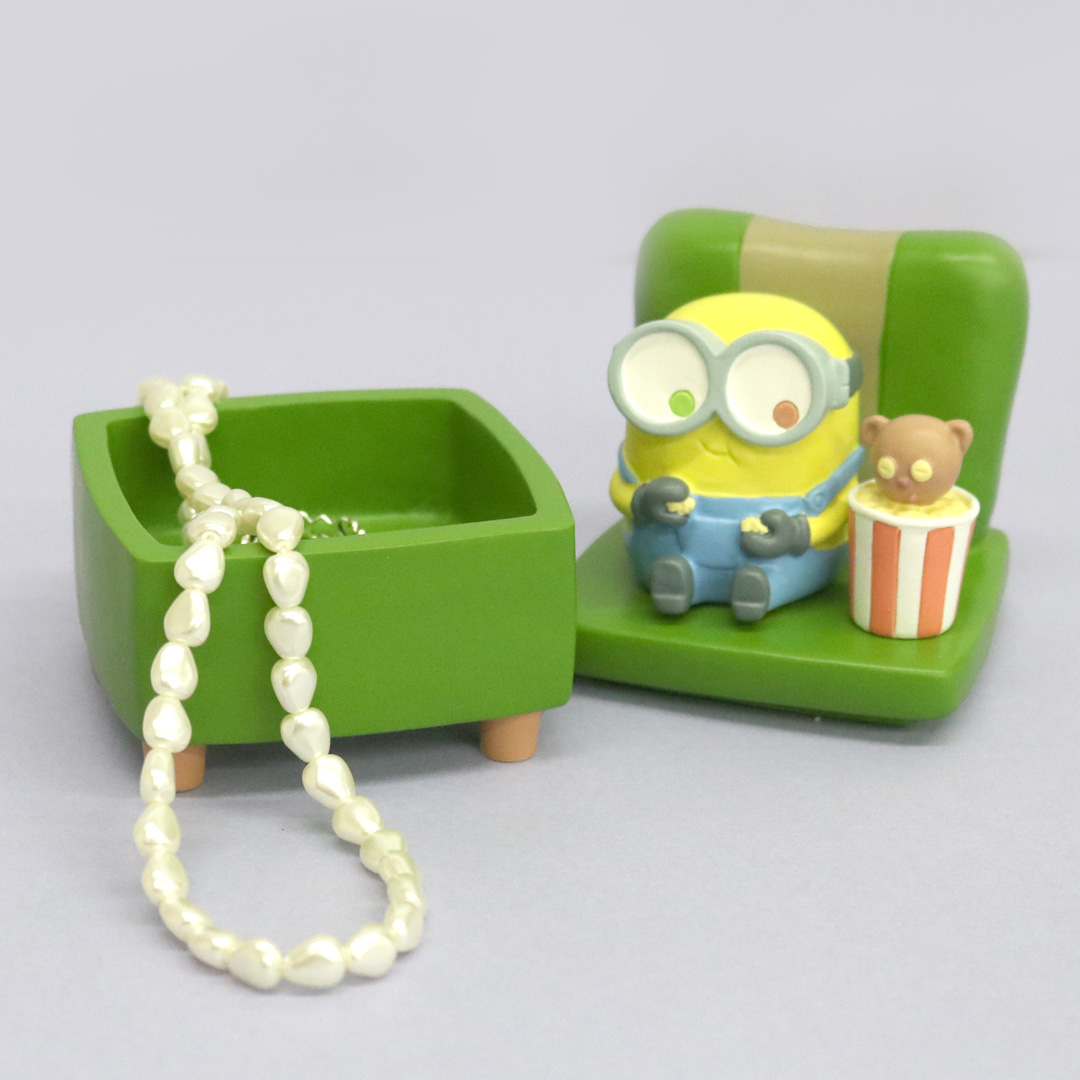ミニオンズアメコミ コスプレフィギュア8体と収納ケースのセット